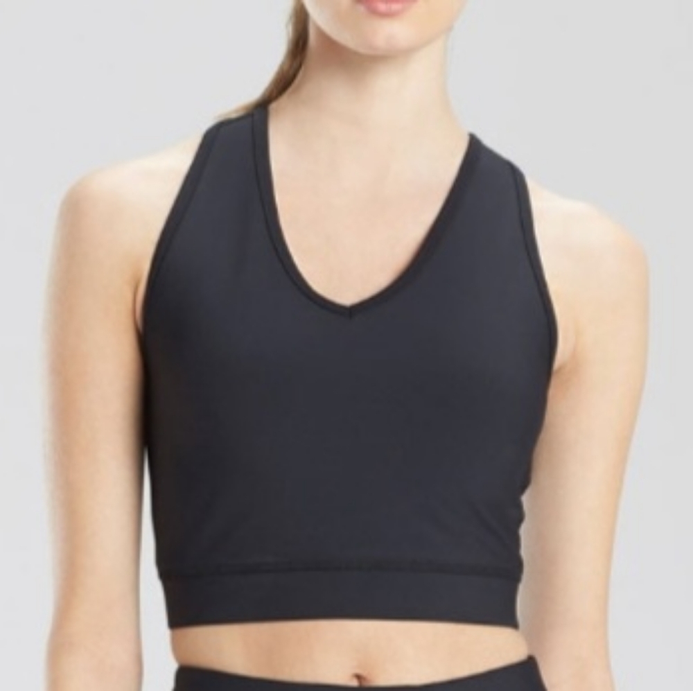 Josie Natori Women's Active Solstice V-Neck Cropped Top-XS
